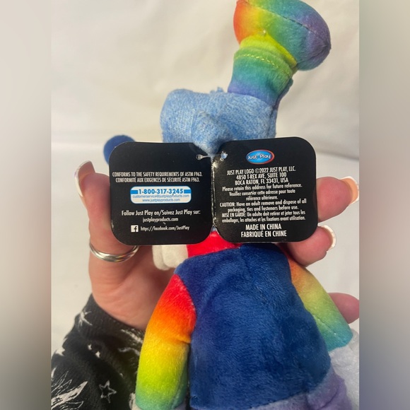 Goofy Disney Rainbow Collection Plushie - Picture 5 of 7